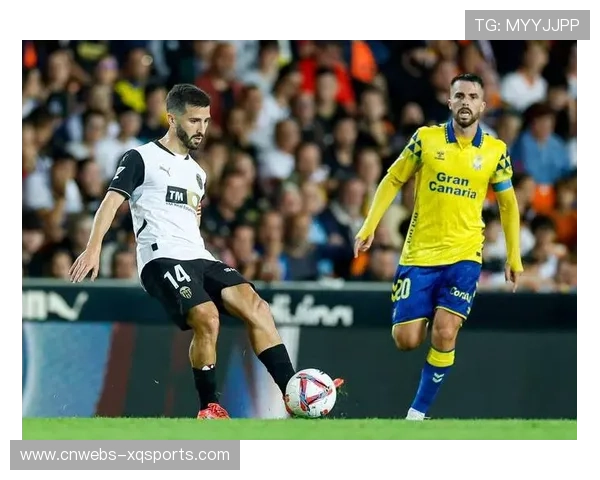 皇马接近签下16岁达姆边锋纳纳,曾为巴萨青训一员 皇马接近签下16岁达姆边锋纳纳,曾为巴萨青训一员